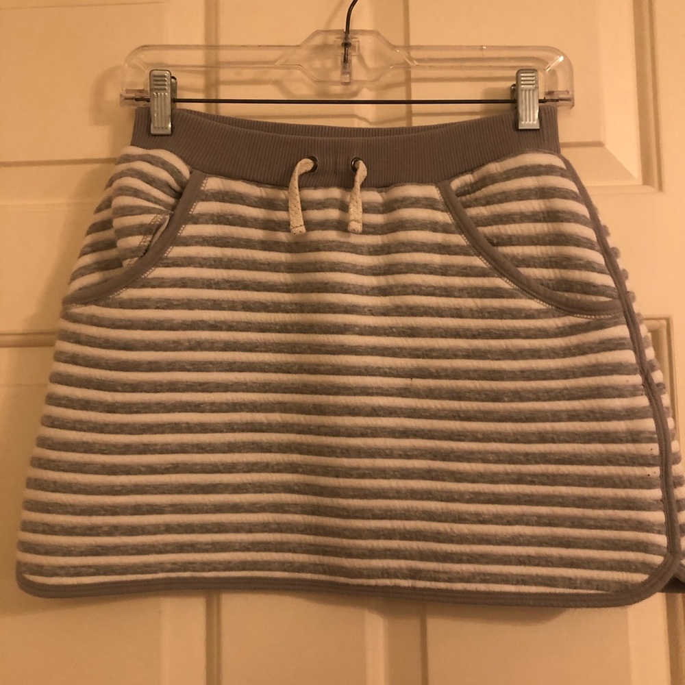 Striped grey and white cat & jack skirt